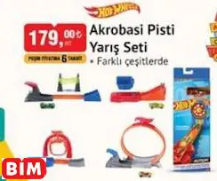 HOT WHEELS AKROBASİ PİSTİ YARIŞ SETİ